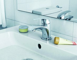 Kinh nghiệm mua thiết bị vệ sinh đơn giản cho người tiêu dùng Việt